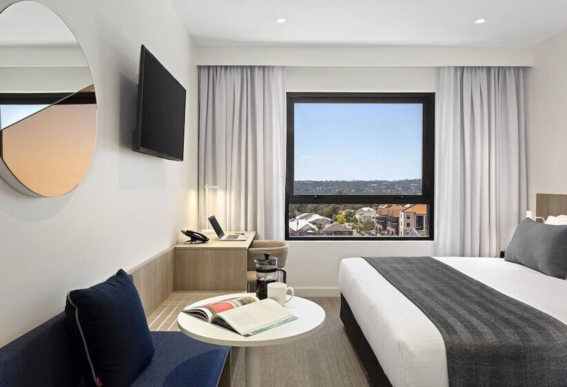 Студия Стандарт, Quest Joondalup