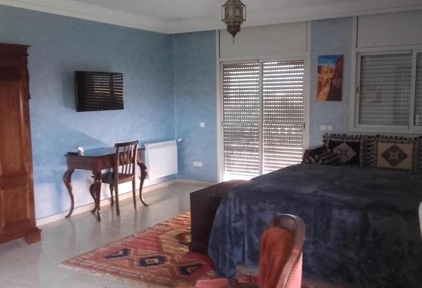 اتاق استاندارد با تخت بزرگ, Riad Tanjil