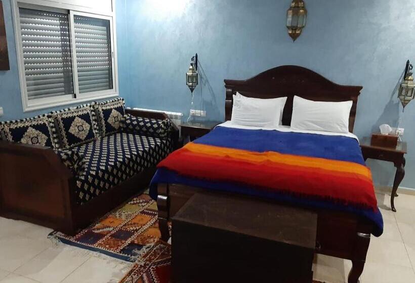 اتاق استاندارد با تخت بزرگ, Riad Tanjil