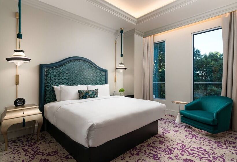 سوئیت ریاست جمهوری 2 خوابه, Grand Bohemian Charlotte, Autograph Collection