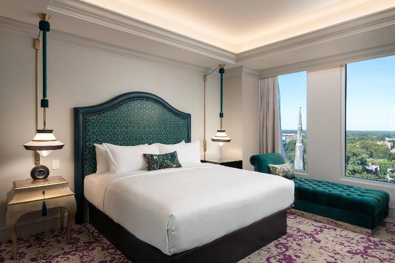 اتاق استاندارد با تخت بزرگ, Grand Bohemian Charlotte, Autograph Collection