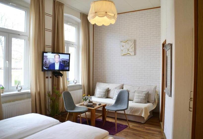 غرفة قياسية, Pension Zur Neiße