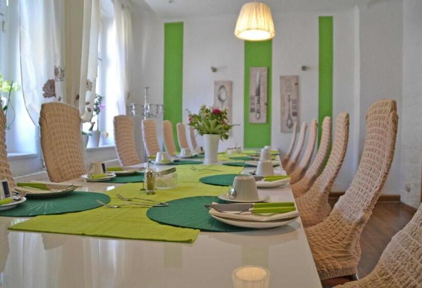 غرفة قياسية, Pension Zur Neiße