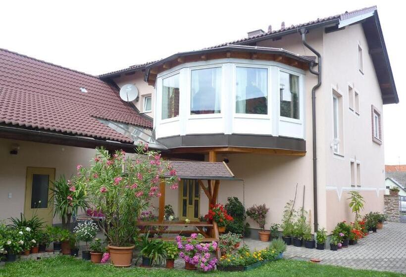 Апартаменты 1 Спальня, Gertis Blumenhof Privatzimmer, Ferienwohnung