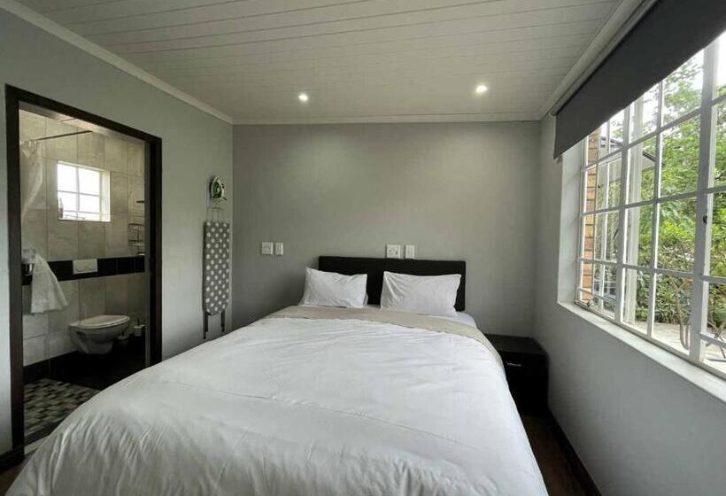 اتاق استاندارد, Halleria Self Catering