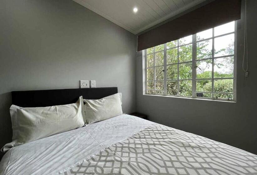 اتاق استاندارد, Halleria Self Catering