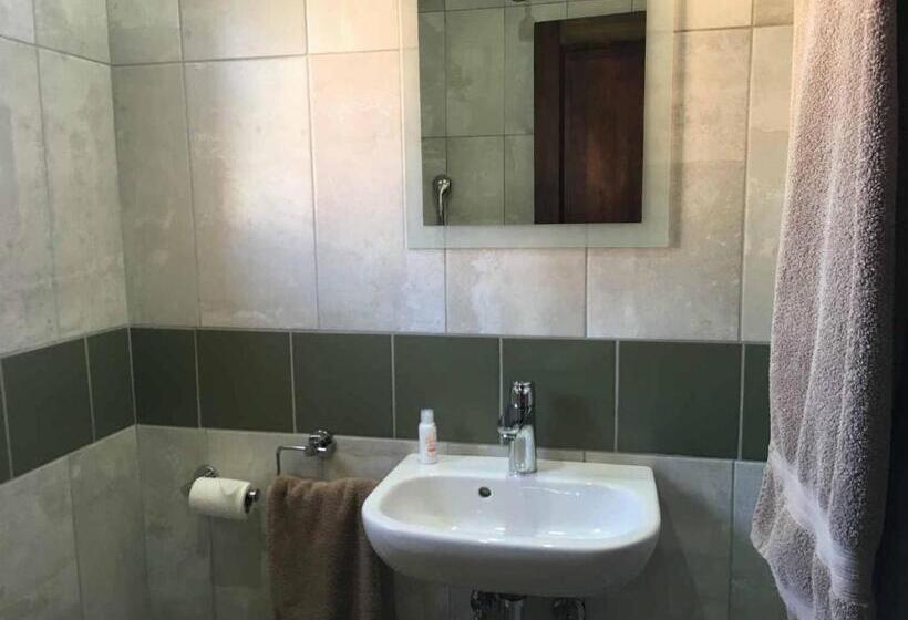 اتاق استاندارد, Halleria Self Catering