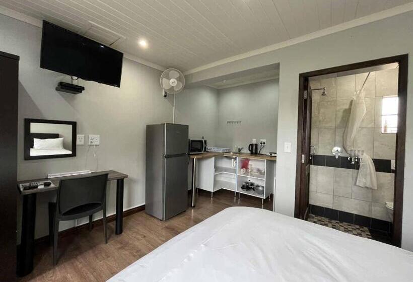 اتاق استاندارد, Halleria Self Catering