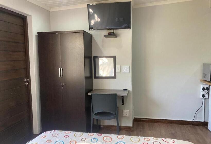 اتاق استاندارد, Halleria Self Catering