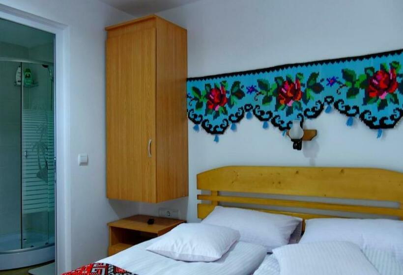 Номер Стандарт, Casa Papițu