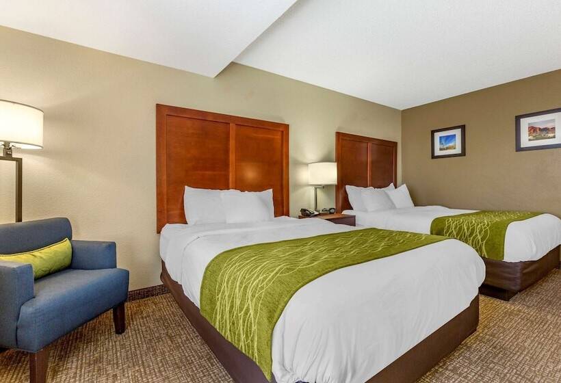 Номер Стандарт 2 Двуспальные Кровати, Comfort Inn & Suites Phoenix North   Deer Valley