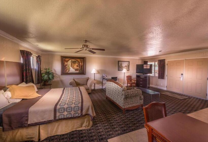 Стандартный Номер Кровать Кинг, Edge Water Inn