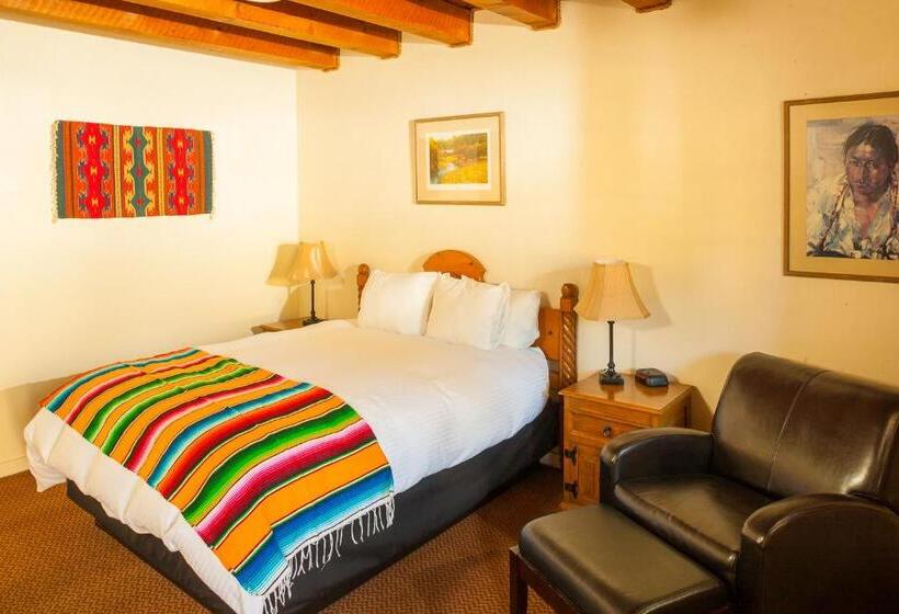 Номер Стандарт, El Pueblo Lodge