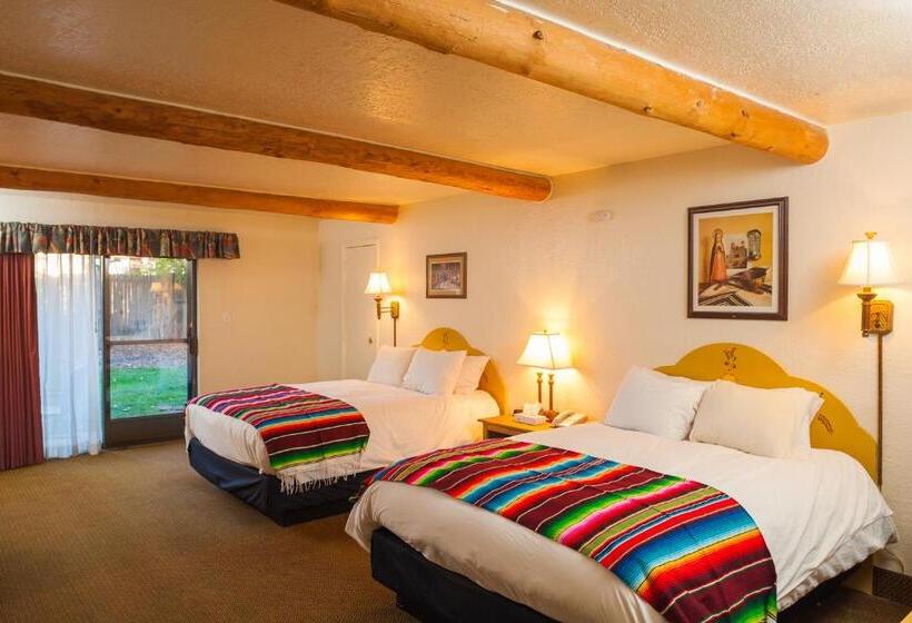 Номер Стандарт, El Pueblo Lodge