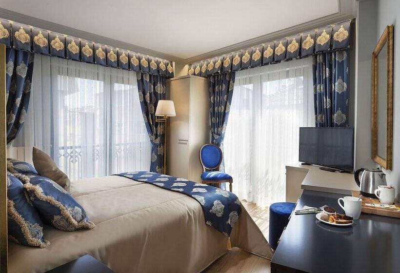 Deluxe Room, Guner Business