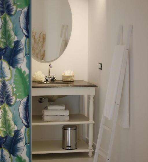 Люкс Deluxe Вид на Море, Il Borghetto Creative Resort