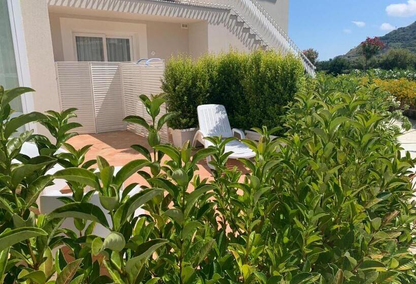 Номер Стандарт Вид на Сад, Il Borghetto Creative Resort
