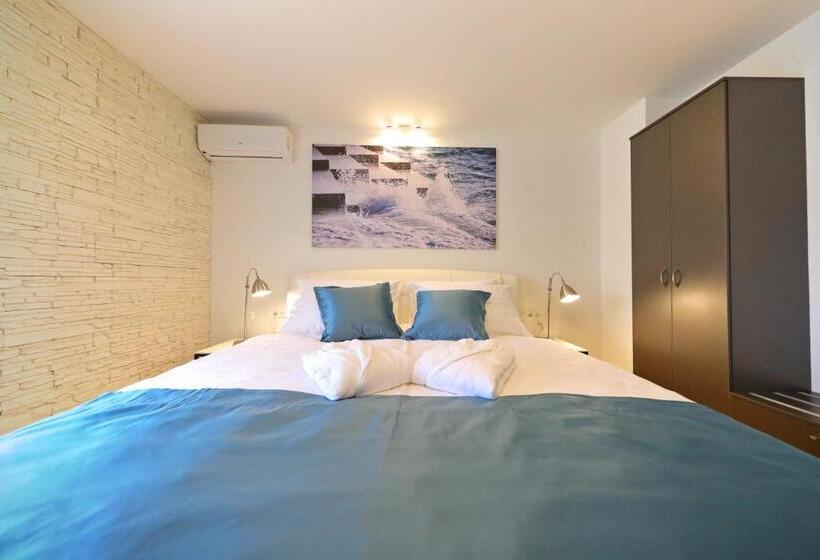 اتاق استاندارد با تخت بزرگ, La Dolce Vita Da Zara   Luxury Rooms