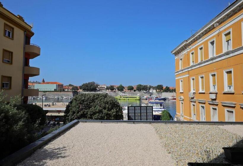 اتاق استاندارد با تخت بزرگ, La Dolce Vita Da Zara   Luxury Rooms