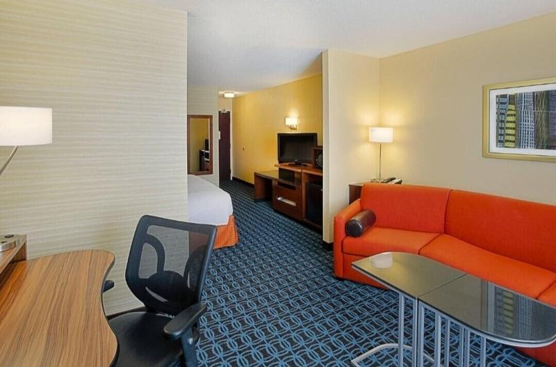 キングサイズベッドのエクゼクティブ, Fairfield By Marriott Southeast Hammond, In