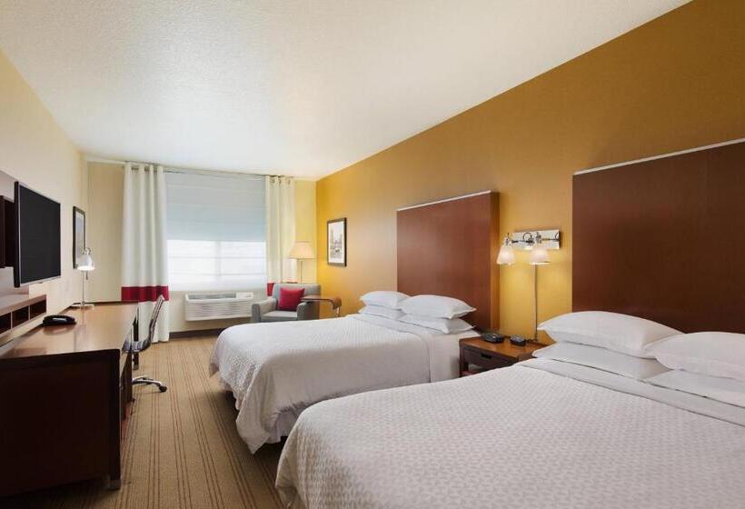 带特大床的豪华房间, Four Points By Sheraton Portland East