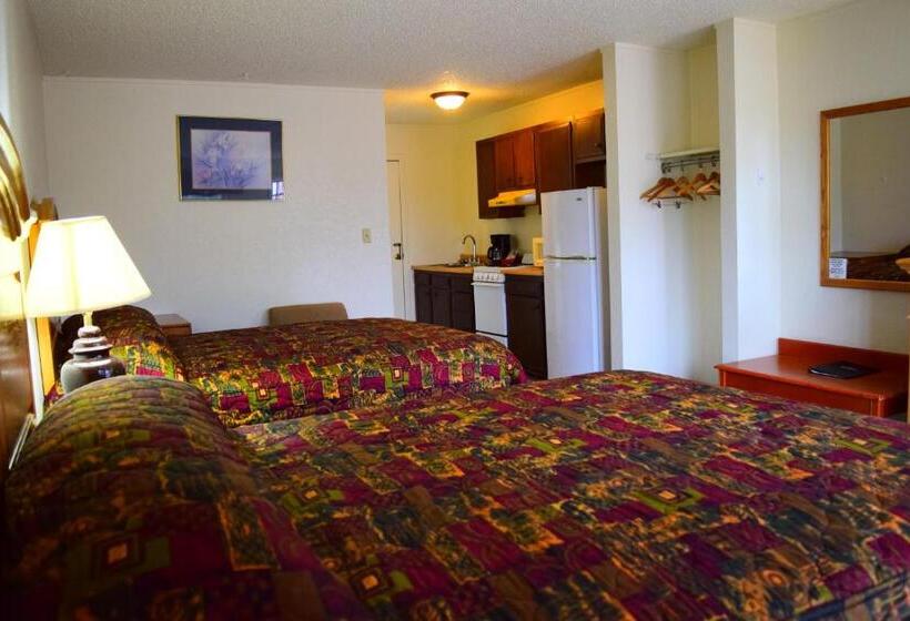 Номер Deluxe с Балконом, Super 8 By Wyndham Newcastle