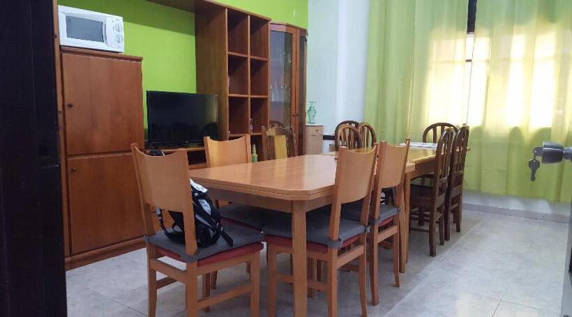 Кровать в Общей Комнате, Hostel Penedes