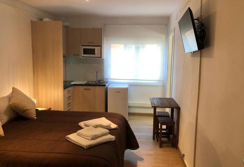 Студия Стандарт, Hostel Penedes