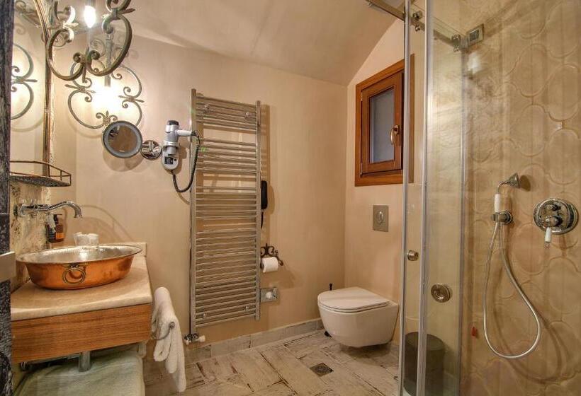 اتاق استاندارد با تخت بزرگ, Kamares Historic Boutique Hotel & Spa