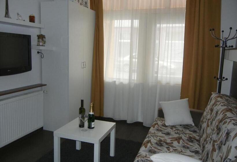 Студия Стандарт, Villa Lucia   Apartments&rooms