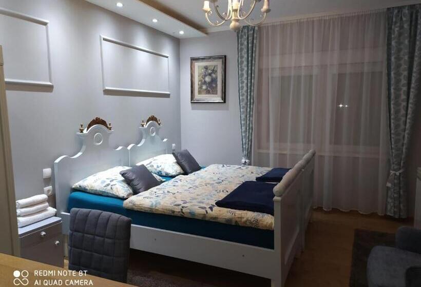 Студио Стандарт с Террасой, Villa Lucia   Apartments&rooms