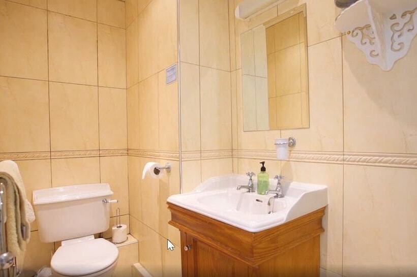 اتاق لوکس, Lower Marsh Farm B&b