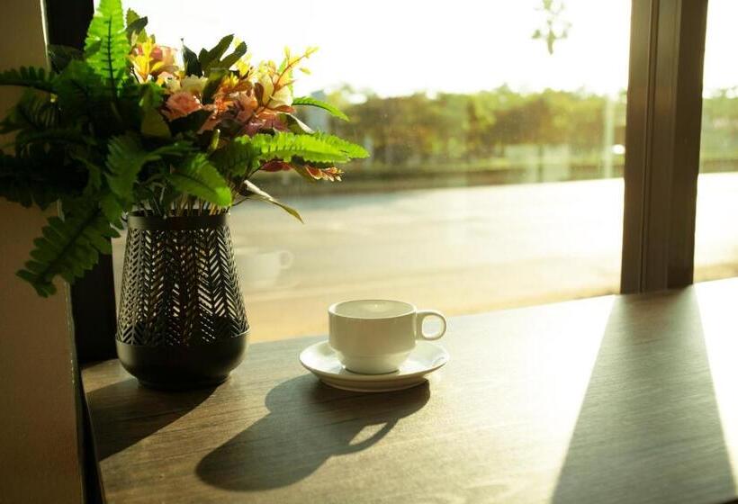 스탠다드 스튜디오 킹침대, Nk Residence Sakon Nakhon