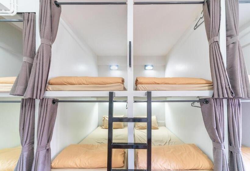 공동 객실, Saiyud Hostel