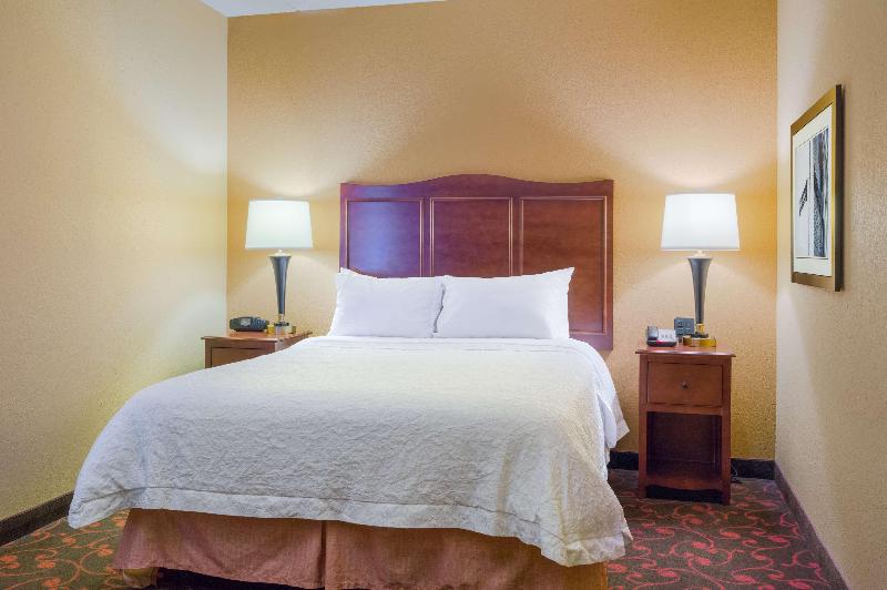 스위트, Larkspur Landing Carlisle