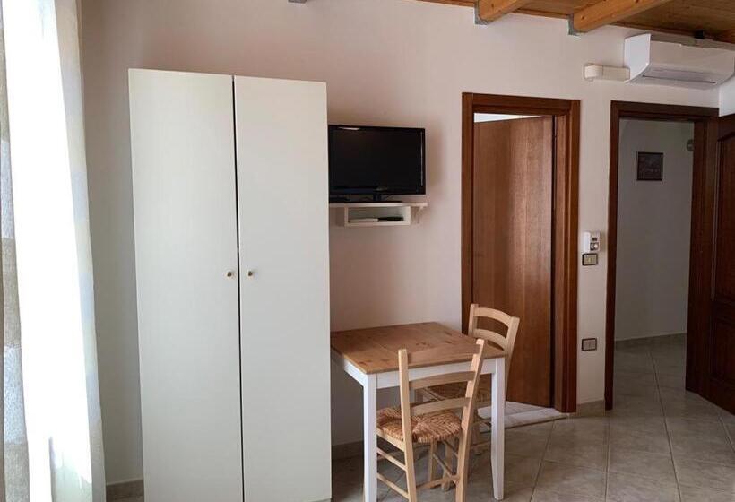 Номер Стандарт Трехместный, B&b S'incontru