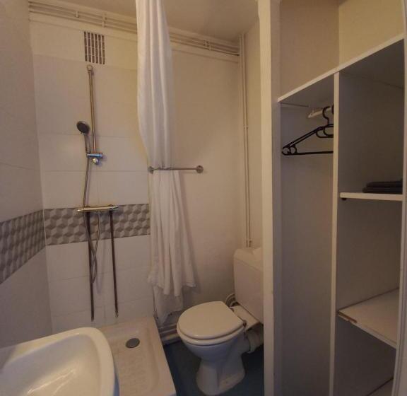 Номер Стандарт, Hôtel Labat