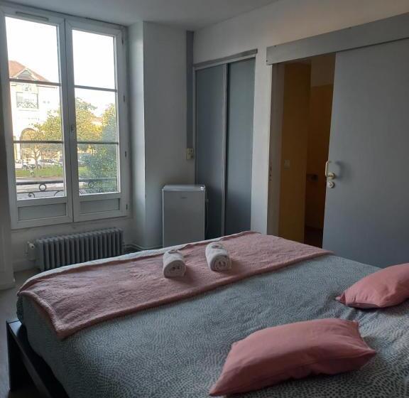Номер Стандарт, Hôtel Labat