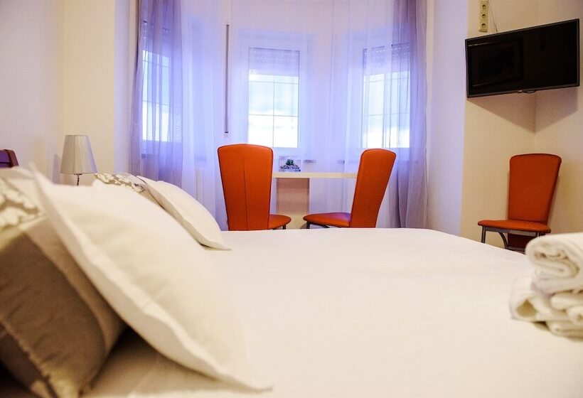 اتاق استاندارد, Apartment And Rooms Ana