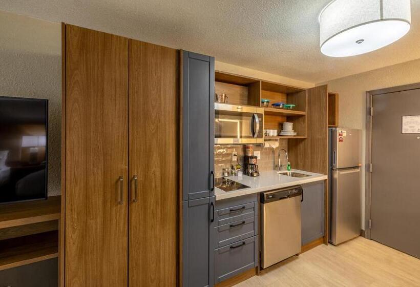 استودیوی استاندارد, Candlewood Suites Wichita Northwest, An Ihg