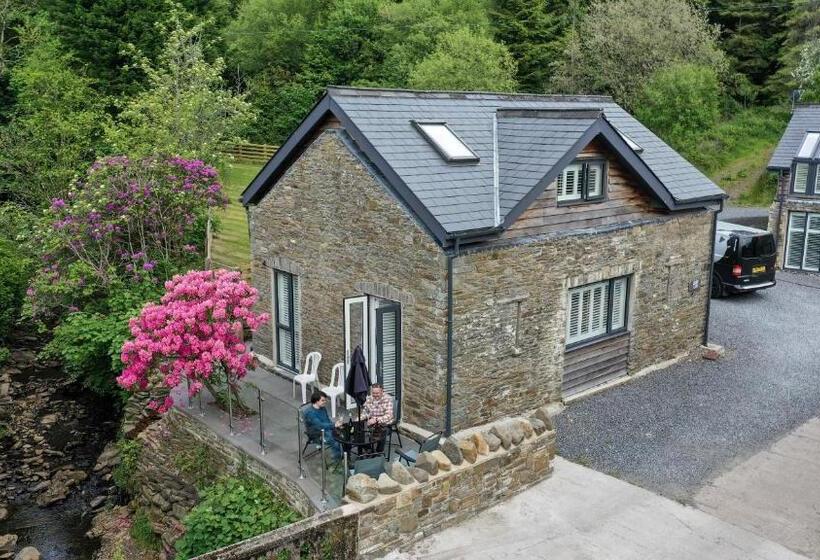 Quarto Estandar, Swansea Valley Holiday Cottages