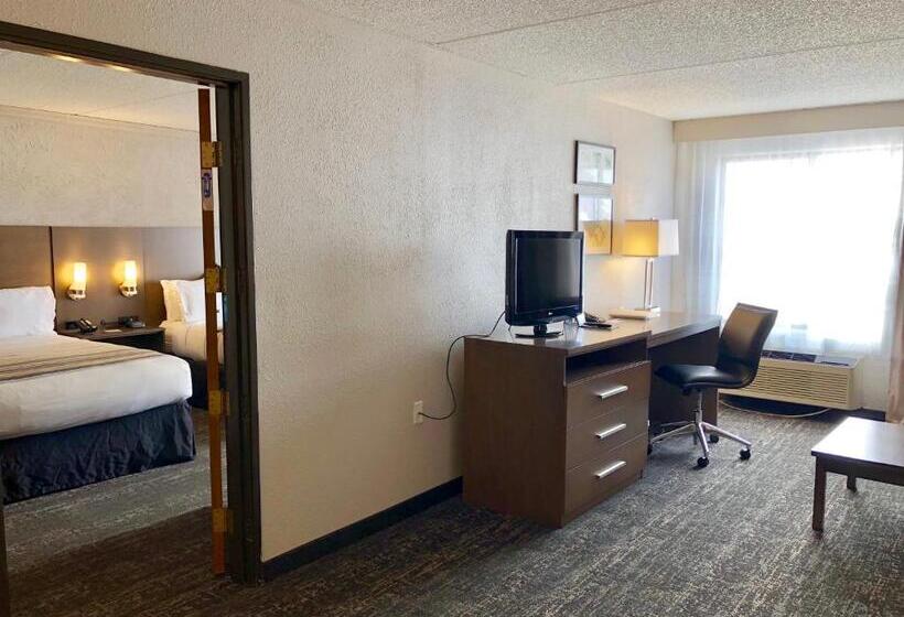 Люкс, Country Inn & Suites By Radisson Mt. Pleasantracine West Wi