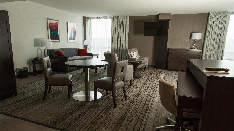 身障者適用キングサイズベッドルーム, Holiday Inn Alexandria   Downtown, An Ihg
