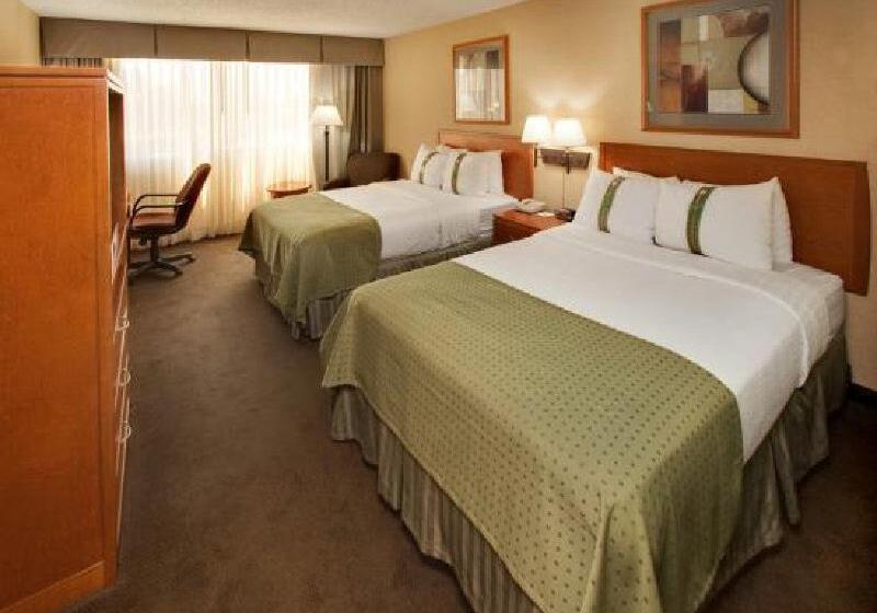 اتاق استاندارد, Holiday Inn Des Moines Downtown Mercy Campus, An Ihg