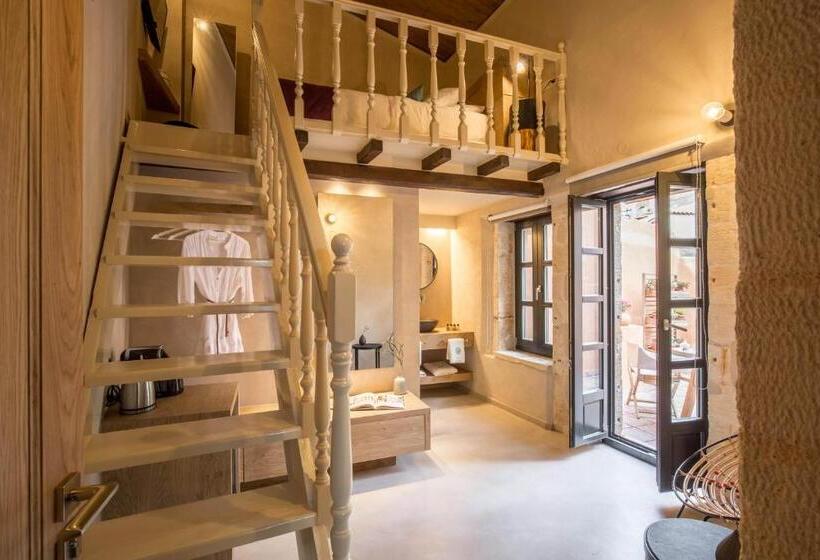 Suite with Terrace, J&g Suites