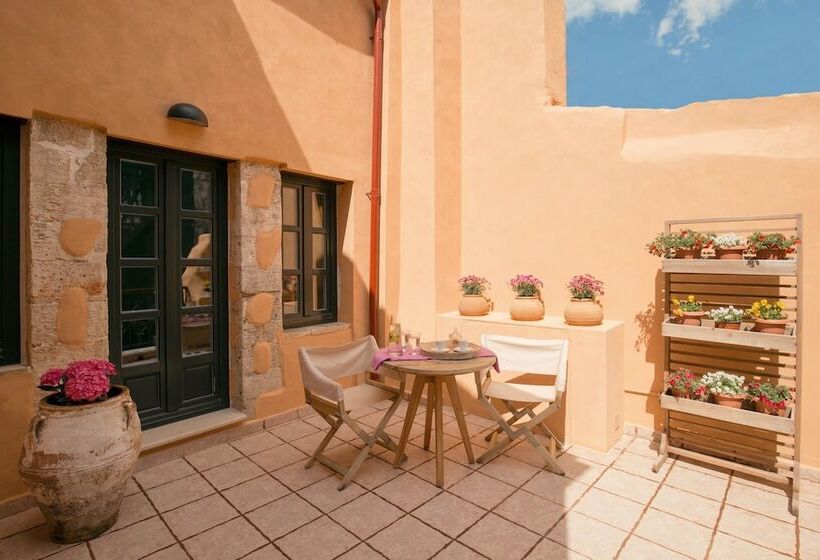 Suite with Terrace, J&g Suites