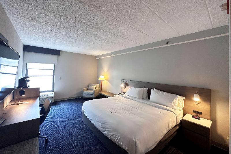 Quarto Estandar Cama King para Deficientes Físicos, Wingate By Wyndham Waynesboro