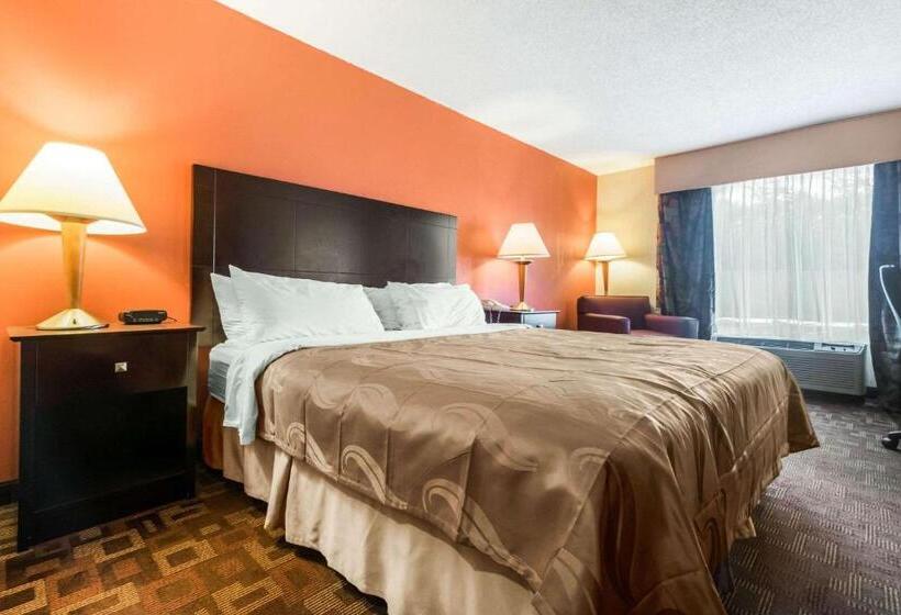 스위트 킹사이즈 침대, Quality Inn & Suites