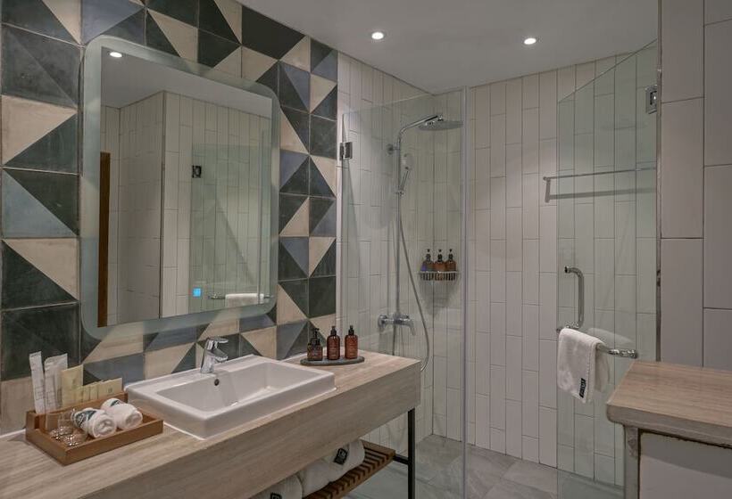 Номер Superior Вид на Бассейн, Baitong Hotel & Resort