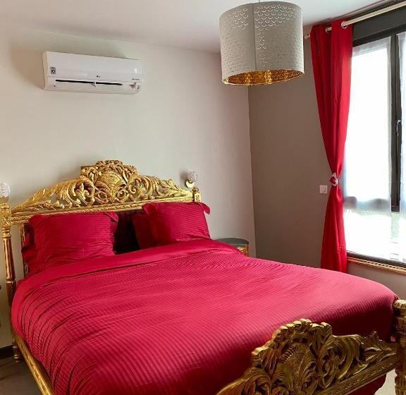 سوییت, Salon Boyer